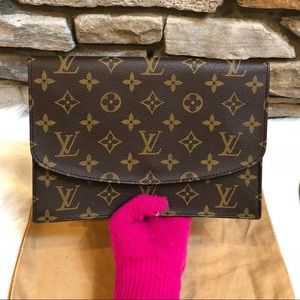 Louis Vuitton Pochette Rabat 23 monogram clutch